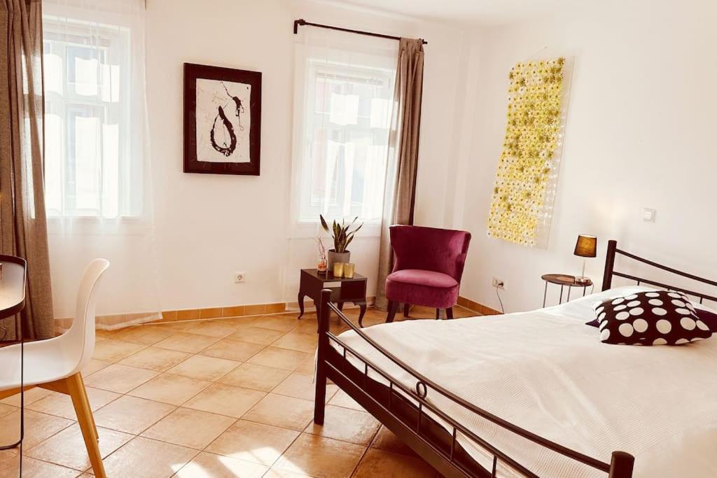 Kuenstler Ferienwohnung Am Weilburger Schloss, Marktplatz 9 Εξωτερικό φωτογραφία